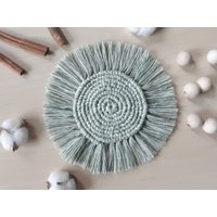 Makramee Untersetzer, Mojito, Salbei Und Naturbeige, Home Decor, Baumwolluntersetzer, Tassenuntersetzer, Mojito-Farbene Makramee Untersetzer, Mojito, Salbei Und Naturbeige, Home Decor, Baumwolluntersetzer, Tassenuntersetzer, Mojito-Farbene von MacramesWroclaw