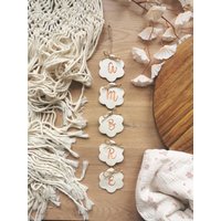 Girlande Aus Tonblumen Vorname - Kinderzimmeraufhängung Handgefertigtes Geschenk Zur Geburt Eines Babys Personalisierte Vornamendekoration von MadameVadrouille