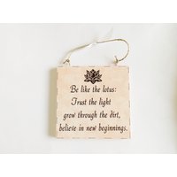 Neue Anfänge Inspirierendes Leben Zitat Zeichen Buddhamindfulness Wandschild Hauptwanddekor Positives Bedeutungsvolles Geschenk Für Familie Freunde von MaddisonGifts
