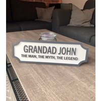 Der Mann, Der Mythos, Die Legende Personalisierte Vintage Style Straßenschild | Geschenk Für Ihn Garage Schild Mann Schuppen Zeichen Zum Vatertag von Made2PerfectionShop
