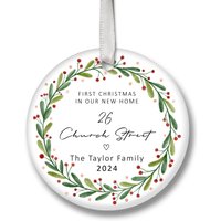 Erstes Zuhause Personalisiertes Ornament | Weihnachtsgeschenk Christbaumkugel 2023 Neues Geschenk Weihnachtsornament von Made2PerfectionShop