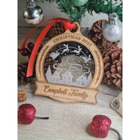 Schöne Weihnachtskugel - Weihnachtsmann Geschenk Wichtel Nikolaus von MadeAndMemories