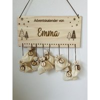Personalisierter Holz Adventskalender | Baumwolle Kalender von MadeByEmilius