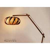 stehlampe Aus Holz. Modernes Bogen Design von MadeInWoodLv