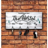 Personalisierte Berg Familie Schlüsselbrett Holz Wand Organizer | 5 X 11 von MadeWithLoveByAleksi