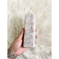 xl Großer Funkelnder Druzy Pinker Amethyst Turm Mit Quarz Und Einzigartigen Natürlichen Einschlüssen von WestCoastGemCo