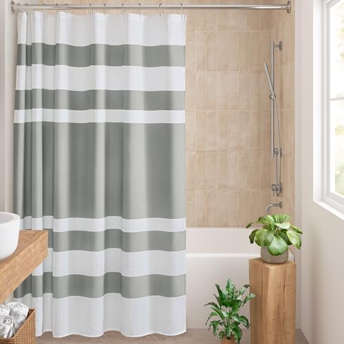 Madison Park Geteilter Solider Mikrofaserstoff mit 3M Scotchgard wasserabweisender Behandlung, Moderne Badezimmerdekoration Spa Waffel Duschvorhang, Polyester, grau, 72x96 von Madison Park