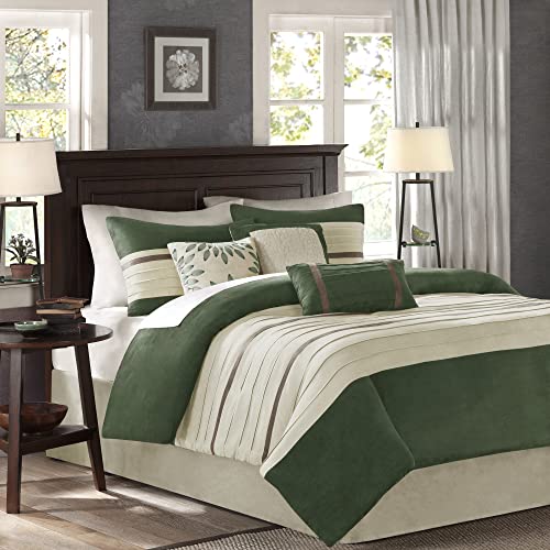 Madison Park Palmer Cozy Steppdecken-Set, luxuriöses Wildlederimitat, Daunen-Alternative, Bettwäsche für alle Jahreszeiten, mit passenden Kissenbezügen, Bettrock, dekorative Kissen, Grün, 7-teilig von Madison Park