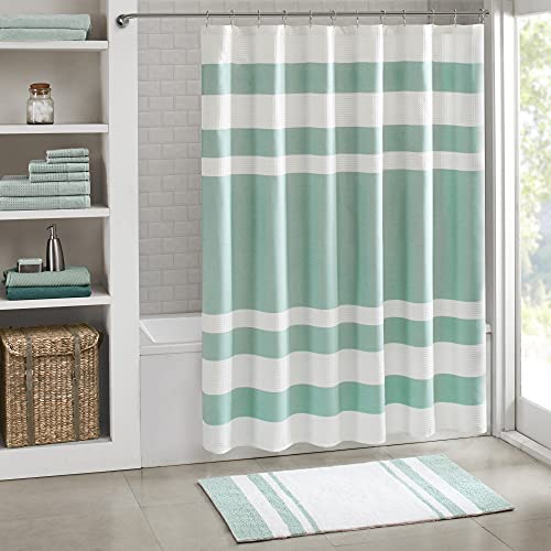 Madison Park Duschvorhang, Waffelgewebe, Stoff-Duschvorhang mit 3M Scotchgard-Feuchtigkeitsmanagement, Premium-Spa-Qualität, Moderne Duschvorhänge für Badezimmer, Stall, 137,2 x 198,1 cm, Aqua von Madison Park