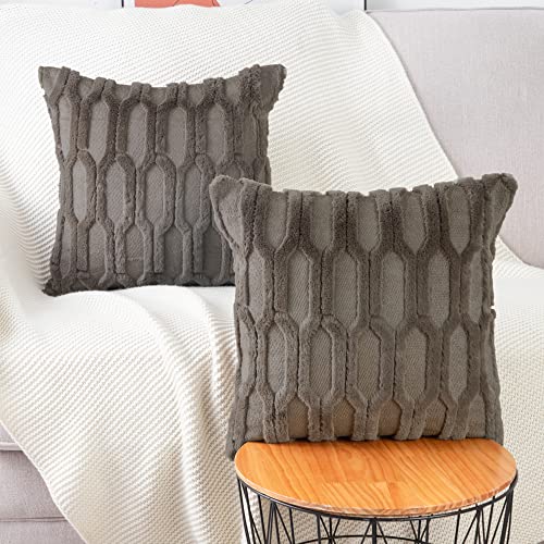 Madizz 2er Set Sanft Plüsch Kurze Wolle Samt Dekorativ Zierkissenbezüge Luxus Stil Kissenbezug für Sofa für Schlafzimmer Taupe 40x40 cm Quadrat von Madizz