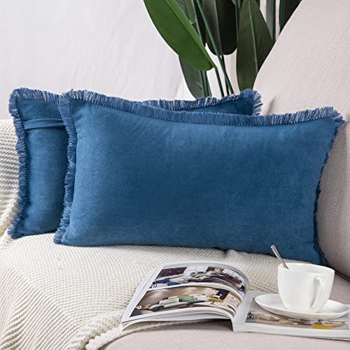 Madizz 2er Set Kissenbezügen aus Wildleder mit Fransenquasten Weiche dekorative Kissenbezüge für Sofa Schlafzimmer Kissenhülle Blau 30x50 cm Rechteckig von Madizz