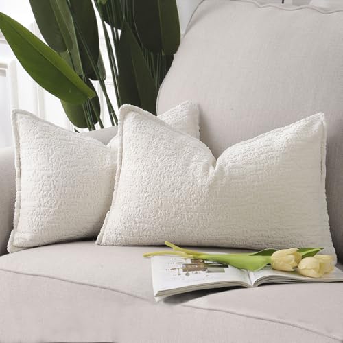 Madizz 2er Set Chenille Samt Kissenbezüge mit Rand Dekorativ Weiche neutrale Wurfkissen für Sofa Boho Akzent Zierkissenbezüge für Schlafzimmer Wohnzimmer Weiß 30x50 cm von Madizz