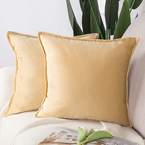 Madizz 2er Set Samt Dekorativ Zierkissenbezüge Luxus Stil Kissenbezug für Sofa für Schlafzimmer Khaki 60x60 cm Quadrat Madizz 2er Set Samt Dekorativ Zierkissenbezüge Luxus Stil Kissenbezug für Sofa für Schlafzimmer Khaki 60x60 cm Quadrat von Madizz