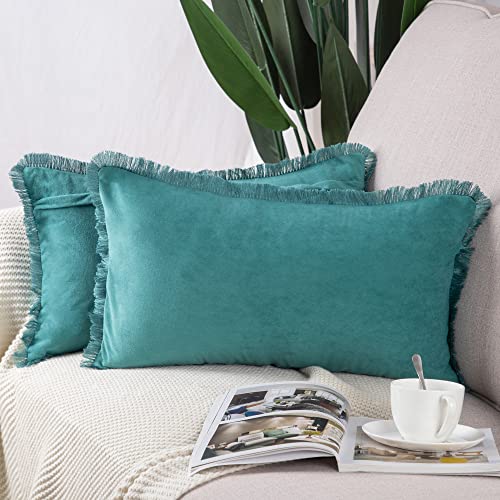 Madizz 2er Set Kissenbezügen aus Wildleder mit Fransenquasten Weiche dekorative Kissenbezüge für Sofa Schlafzimmer Kissenhülle Blaugrün 30x50 cm Rechteckig von Madizz