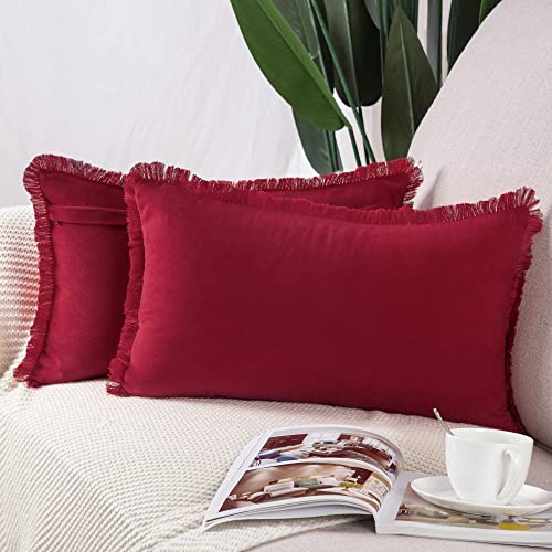 Madizz 2er Set Kissenbezügen aus Wildleder mit Fransenquasten Weiche dekorative Kissenbezüge für Sofa Schlafzimmer Kissenhülle Rot 30x50 cm Rechteckig von Madizz