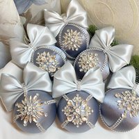 Weihnachten Strass Ornamente Kugeln. Silber Ornament-Set. Handgemachte Weihnachtskugeln. Zauberhafte Verzierung Weihnachten Strass Ornamente Kugeln. Silber Ornament-Set. Handgemachte Weihnachtskugeln. Zauberhafte Verzierung von MaggiArtStore