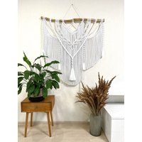 Weißes Großes Makramee Wandbehang Mit Quasten, Makramee, Boho Wanddekor, Dekor, Einweihungsgeschenk, Weißes Weiße Wandkunst von MagicKnitShop