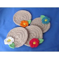 Satz Von Vier Häkeln Untersetzer Mit Blumen. Tolles Geschenk Für Jemand Ganz Besonderen. Valentinstag Geschenk Satz Von Vier Häkeln Untersetzer Mit Blumen. Tolles Geschenk Für Jemand Ganz Besonderen. Valentinstag Geschenk von MagicalStrings