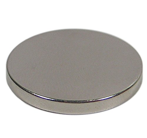 Starker runder Neodym Magnet Magnetscheibe 21-28mm 12-28kg hohe Zukgraft, Stückzahl:1 Stück, Magnettyp:28 x 3.3mm N45 28kg von MagnetDealz.de