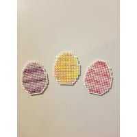 Handgemachter Kreuz Genähter Bunter Osterei-Kühlschrank-Magnet von MagneticArtsStudio