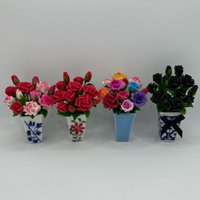 Miniatur Rose Kühlschrankmagnete, Miniblüten Aus Polymer Clay, Maßstab 112 von MagnetsByEmmalee