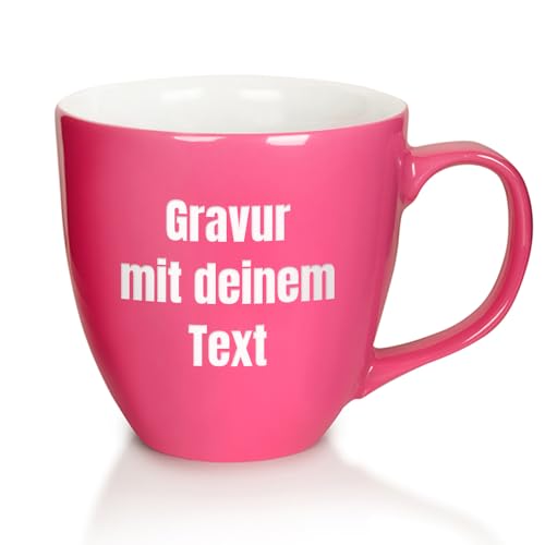 Mahlwerck XXL Jumbotasse, Große Porzellan-Kaffeetasse mit hoch-glänzender Oberfläche, 450ml, Fancy Pink, 3 Zeilen graviert, Links vom Henkel von Mahlwerck