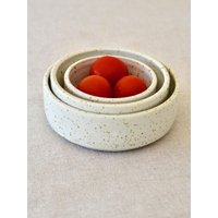 3Er-Set Keramik-Servierschalen, Gesprenkelte Weiße Und Braune Schalen, Kleine Matte Nistschalen, Snackschale, Hosting-Dekor, Knabberschalen von MaiaMingDesigns