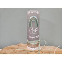 Taufkerze Mattheo2 Taufe Jungen Kerze Grau Mint Moos Grün Salbei Vintage Rustik Boho Regenbogen Silber von Maifeldkerzen