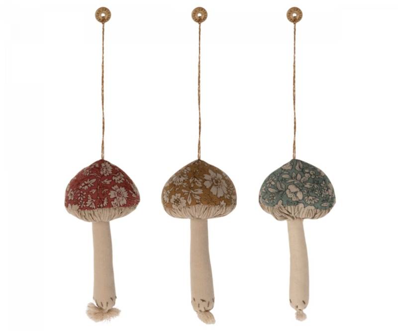 Maileg Dekohänger Herbstdekoration, Pilze im 3er Set, mit liebevollen Details Maileg Dekohänger Herbstdekoration, Pilze im 3er Set, mit liebevollen Details von Maileg