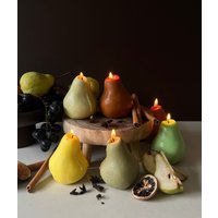 Birnenförmige Sojawachskerze Vegane Herbstdekoration von MaisonBohiti
