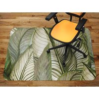 Greenery Leafy Mood Stuhlmatte, Beige Büro-Vinyl-Bodenschutzmatte, Pflanzen Stuhlteppich von MajesticMats