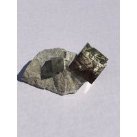 Incredible Display__Large Lusterous Pyrite Cubes On Matrix__Navajun Mine , Spanien von MajesticMineralsUS