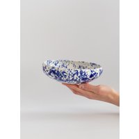 Keramikschüssel, Pastaschüssel Aus Porzellan, Modernes Geschirr, Blaubespritzte Flache Frühstücksschüssel in Blau Und Weiß, Salatschüssel von MakakiStudioStore
