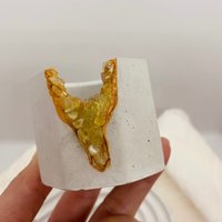 Olivenquarz || Kleiner Geode Luftpflanzentopf | Teelicht Kerzenhalter Echter Kristall von MakanaByLinoCrystal