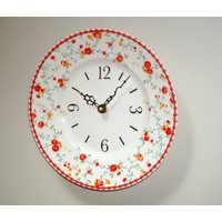 Rote Retro Blumen Wanduhr, 9 Zoll Stille Porzellan Teller Uhr, Küche Wand Dekor 3006 von MakingTimeTC