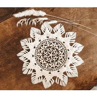 Makramee Mandala Wandbehang Mit Holzplatte/ Wohndekoration/ Geschenkidee von MakrameeMomentByLulu