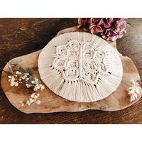 Makramee Untersetzer Rund/Tischdeckchen Geschenkidee Makramee Untersetzer Rund/Tischdeckchen Geschenkidee von MakrameeMomentByLulu