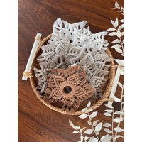Bysuzi - Makramee Schneeflocke/Snowflake Christmas Weihnachten Macrame Boho Für Dein Zuhause Interieur Geschenkidee Nikolaus Bysuzi - Makramee Schneeflocke/Snowflake Christmas Weihnachten Macrame Boho Für Dein Zuhause Interieur Geschenkidee Nikolaus von Makrameebysuzi