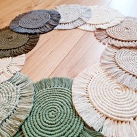 Makramee Untersetzer in Wunschfarbe Und Größe | Handmade - Auch Als Set Small, Medium Oder Xxl von MakrameeliaShop