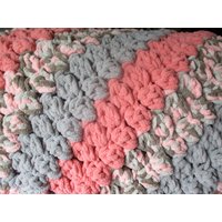 Gehäkelte Babydecke Pfirsich Flamingo Und Graue Baby-Decke Chenille Baby-Decke-Jungen-Mädchen-Baby-Dusche-Geschenk Neue Mutter Geschenk von MallardHouseGifts