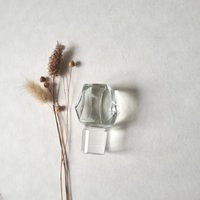 Vintage Glasstopfen/Farblos Transparent/Karaffe Flasche Dekanter/Groß Groß Breit Dick/Abgeschrägt Quadrat Rechteck/Handgefertigt Vintage Glasstopfen/Farblos Transparent/Karaffe Flasche Dekanter/Groß Groß Breit Dick/Abgeschrägt Quadrat Rechteck/Handgefertigt von MamieBrocante