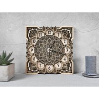 Exklusive Mandala Wal Holzuhr Handgemacht - Gold, Schwarz & Natürlich von MandalaLithuania