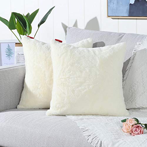 Mandioo 2er Set 40x40 cm Cremegelb Faux Fur Flauschigen Kissenbezüge Moderne Künstlich Pelz Kissenhüllen Dekorative Sofakissen Dekokissen Weicher Zierkissenbezug für Wohnzimmer Sofa Schlafzimmer von Mandioo