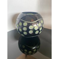 Geschliffene, Klare, Violett-Schwarze, Runde Kerzenhalter-Schalenvase von MangilaraTreasures
