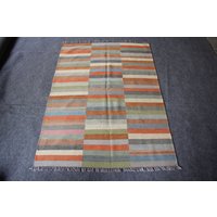 Mehrfarbiger Kelim Teppich, Natur Gestreifter Kelimteppich, Handgemachte Wolle Dhurrie, 4X6 Akzentteppich, Größe 128 cm X 184 /4, 2 F T 6 Mehrfarbiger Kelim Teppich, Natur Gestreifter Kelimteppich, Handgemachte Wolle Dhurrie, 4X6 Akzentteppich, Größe 128 cm X 184 /4, 2 F T 6 von MangolArts