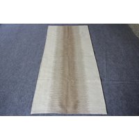 Natürlicher Kelim Teppich, Moderner Flachwebteppich Dhurrie, Handgemachter Läufer Teppich, 89 cm X 210 cm, 2, 9 Ft 6, 9 Natürlicher Kelim Teppich, Moderner Flachwebteppich Dhurrie, Handgemachter Läufer Teppich, 89 cm X 210 cm, 2, 9 Ft 6, 9 von MangolArts