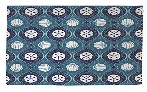 Manual Woodworker s & Weavers Dobby Badteppich, 122 x 180 cm, Meereslandschaften, Sanddollar und Muscheln von Manual Woodworker