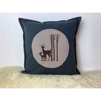 Kissen Hirsch Deko von ManufaktLIEBENSWERT