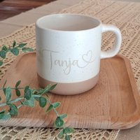 Personalisierte Tasse Keramik Steingut Mit Wunschnamen Herz Geschenk Mama Freundin Frau Geburtstag Weihnachten Ostern Personalisierte Tasse Keramik Steingut Mit Wunschnamen Herz Geschenk Mama Freundin Frau Geburtstag Weihnachten Ostern von ManufakturHerzlich