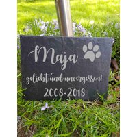 Gedenktafel Für Hund Katze Haustier Schiefer Grabstein Grabplatte Trauerplatte Schiefertafel von ManufakturIdeenreich